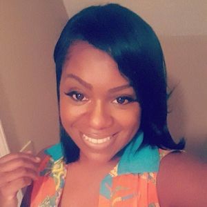 Meet your Posher, Lael